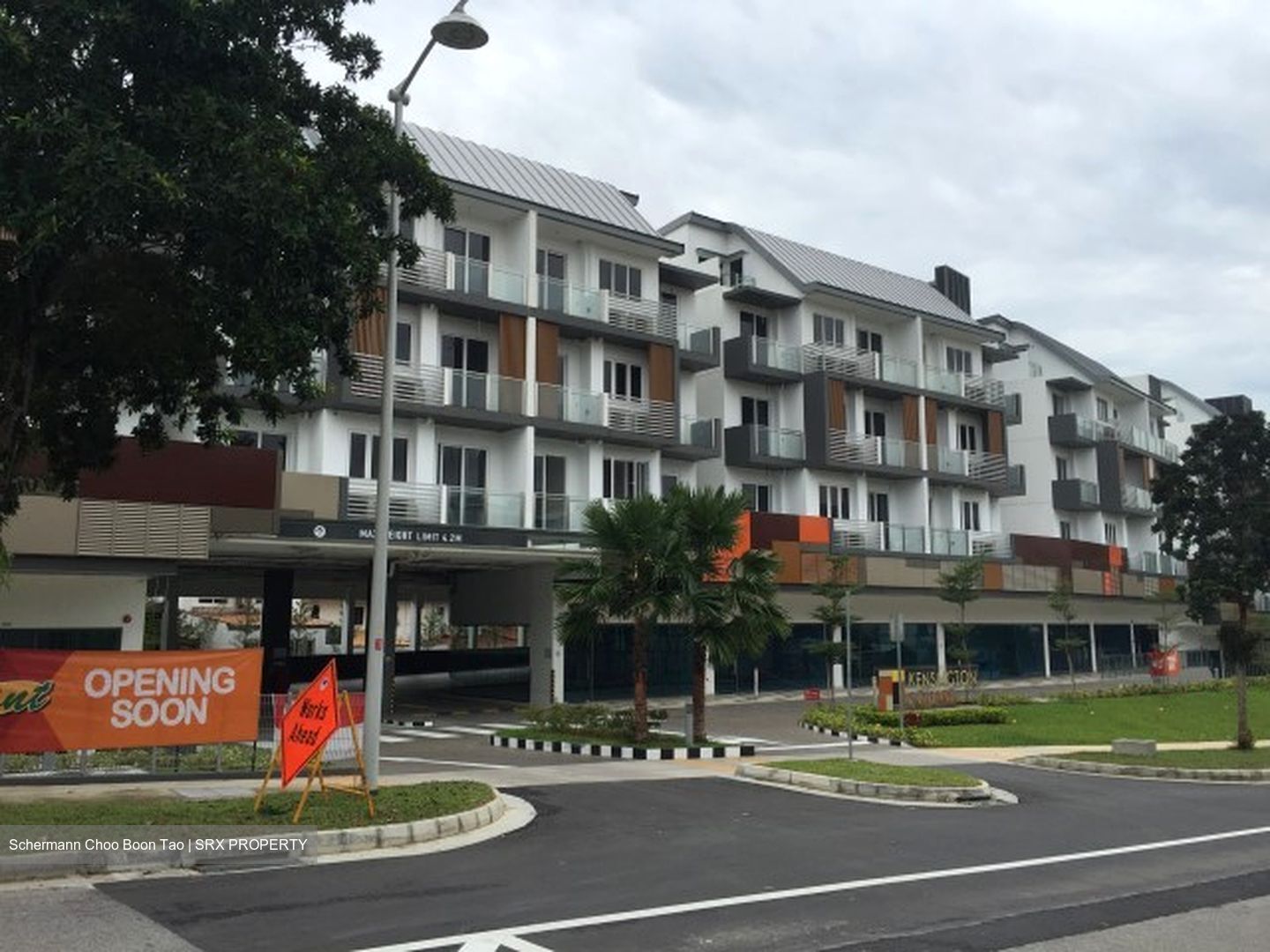 Kensington Square (D19), Retail #483525051